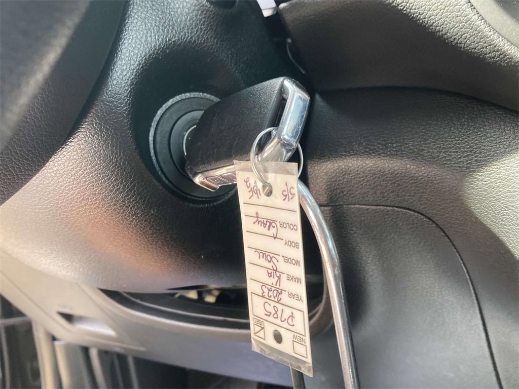 Used 2023 Kia Soul LX image 22