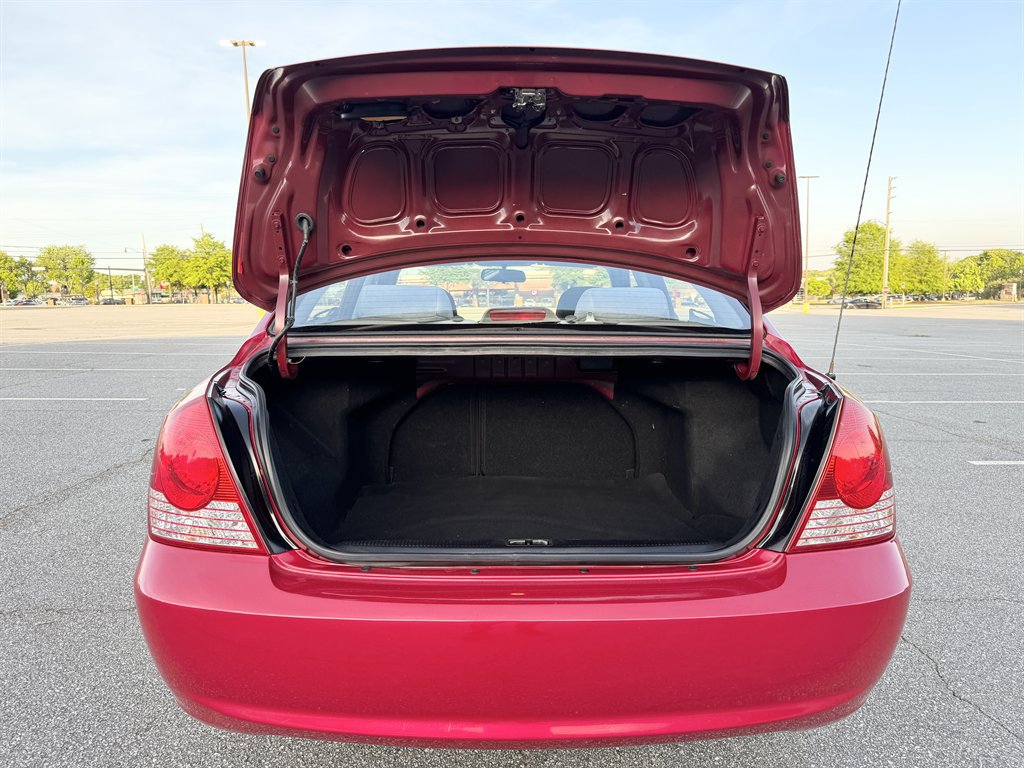 Used 2006 Hyundai Elantra GLS image 25