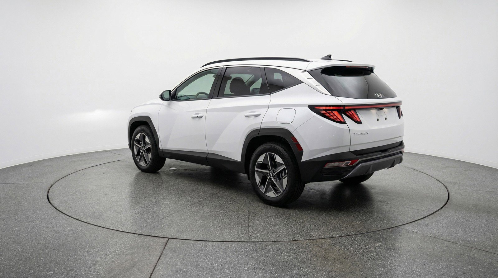 Used 2025 Hyundai Tucson SEL FWD image 6