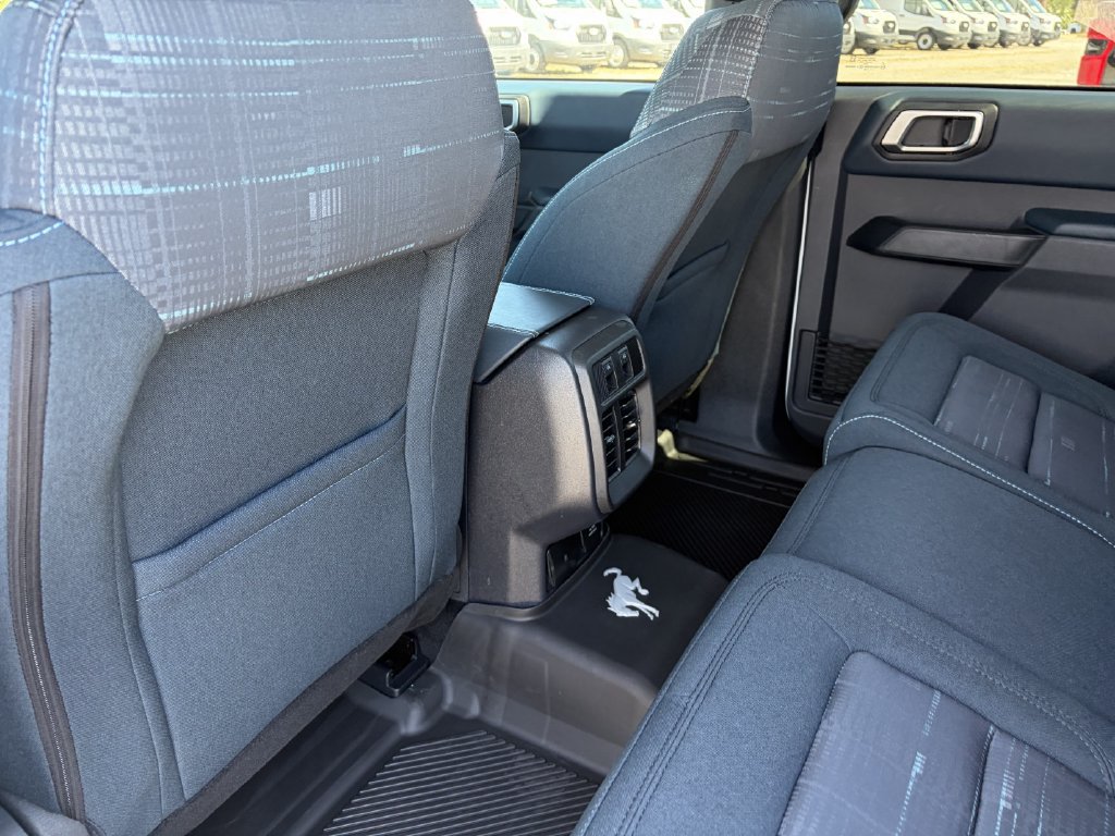 Used 2026 Ford Bronco Heritage Edition AWD/4WD image 29