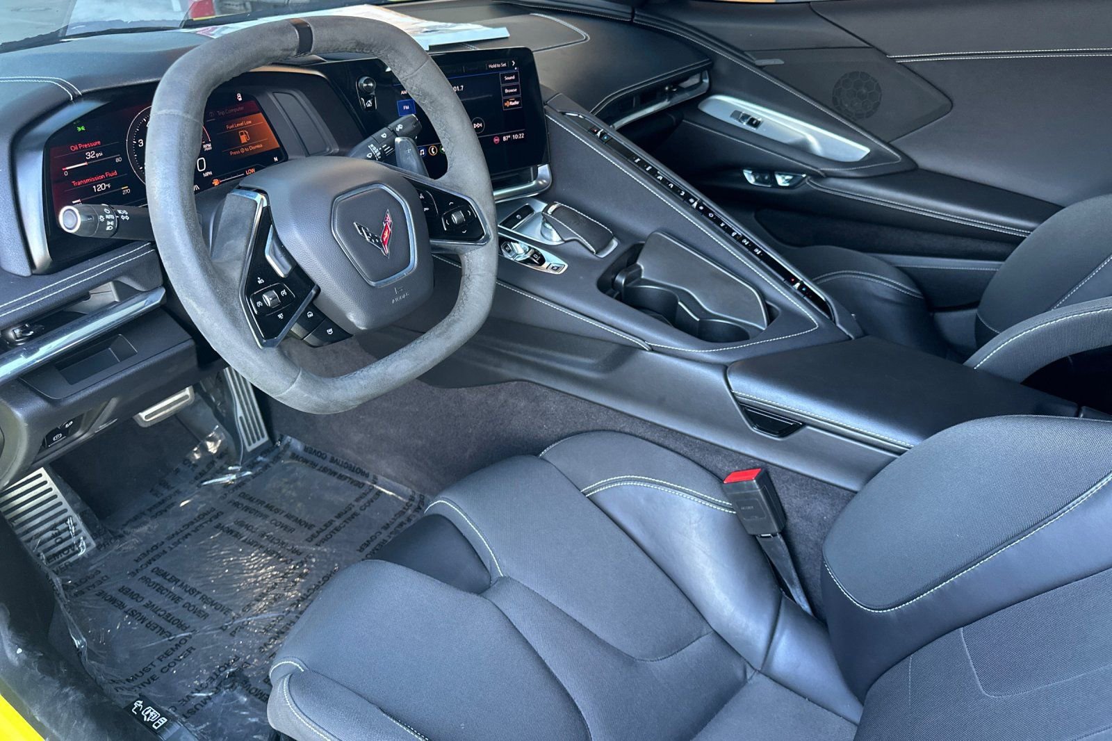 Used 2020 Chevrolet Corvette Stingray Coupe w/ Engine Appearance Package image 11