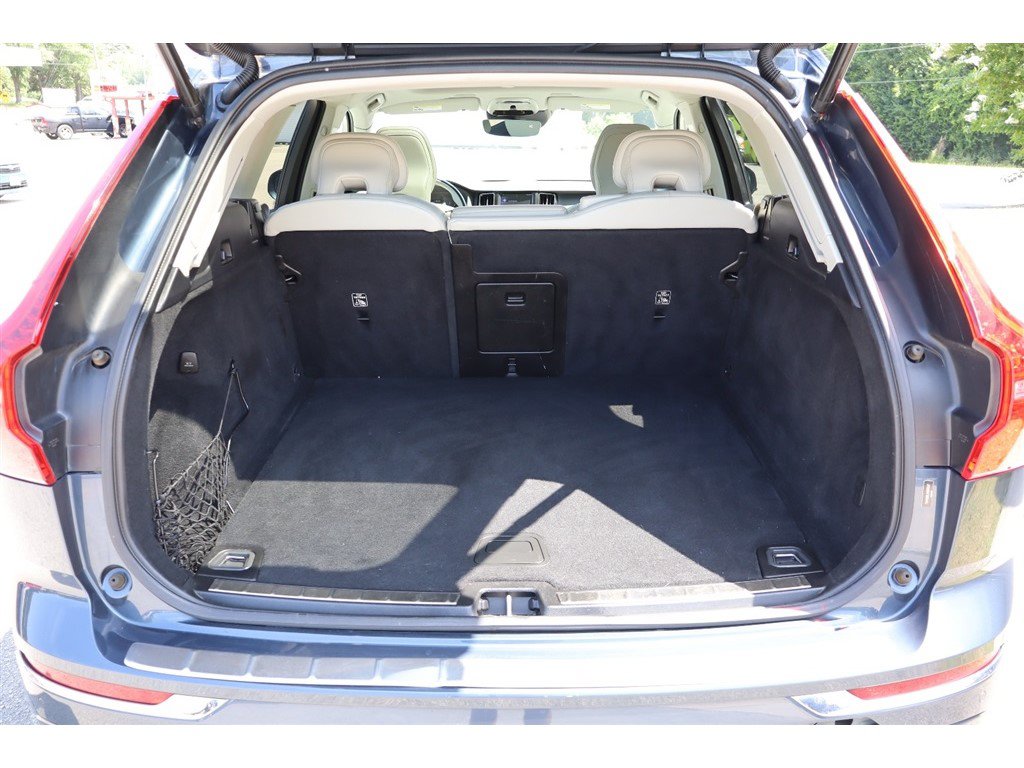 Used 2021 Volvo XC60 T5 Inscription w/ Protection Package Premier AWD/4WD image 6