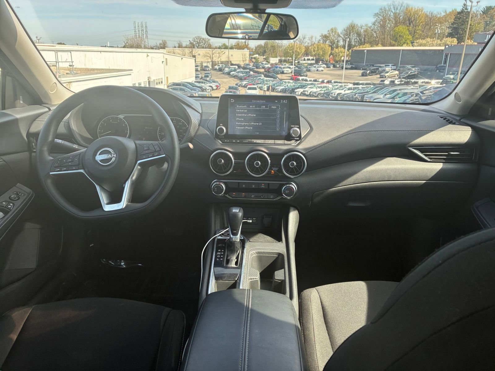 Used 2025 Nissan Sentra SV image 28