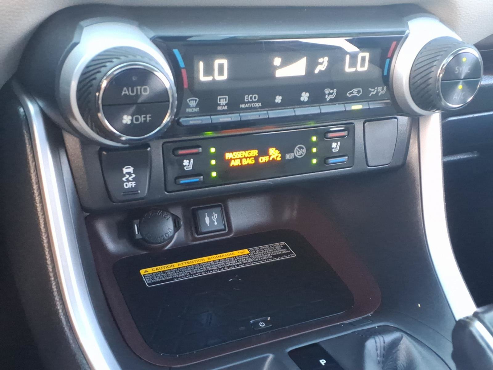 Certified 2019 Toyota RAV4 Limited AWD/4WD image 18