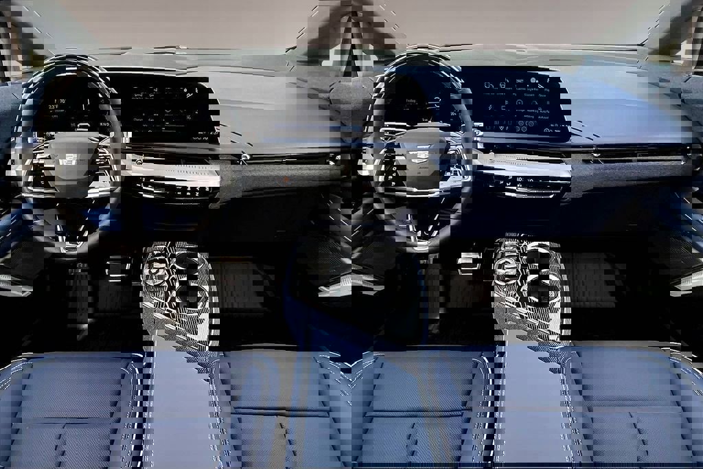 New 2026 Cadillac Optiq Sport 2 w/ LPO, Floor Liner Package image 5