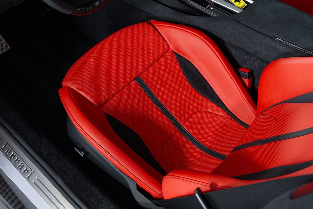 Used 2025 Ferrari 12Cilindri image 36