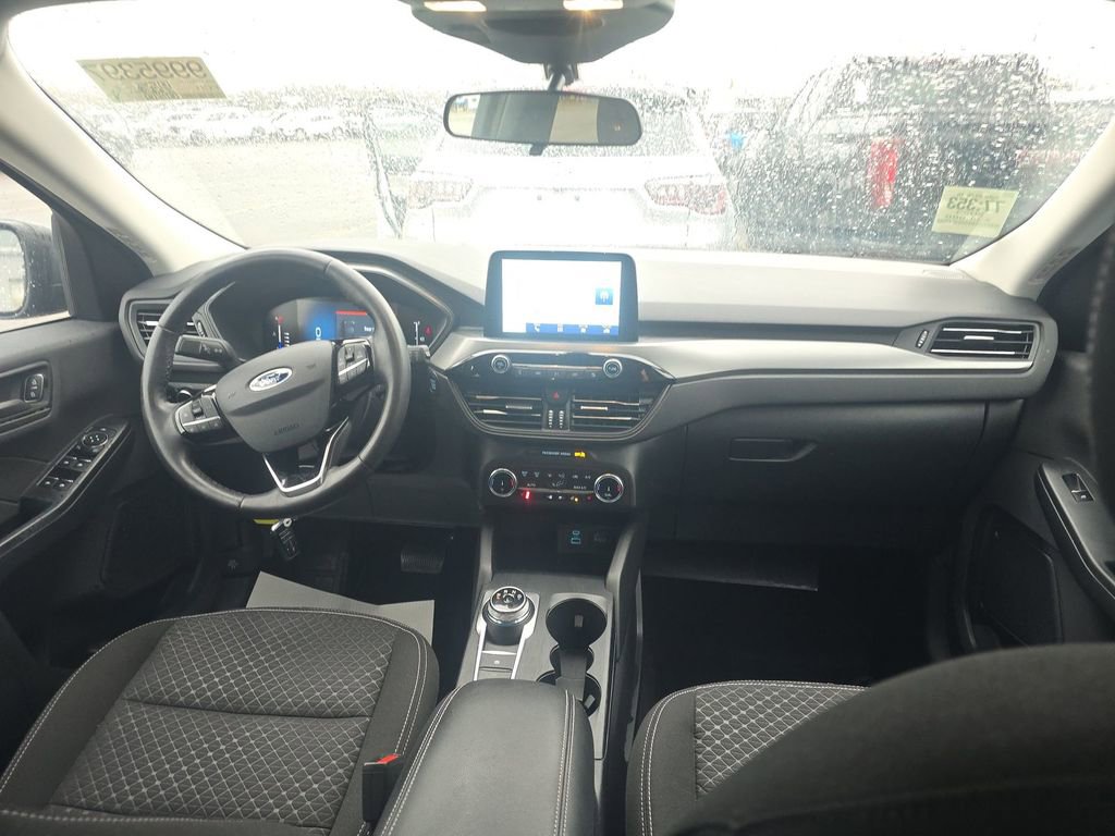 Used 2023 Ford Escape Active w/ Cold Weather Package FWD image 5