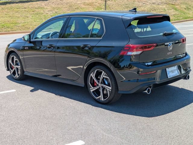 New 2026 Volkswagen GTI SE FWD image 6