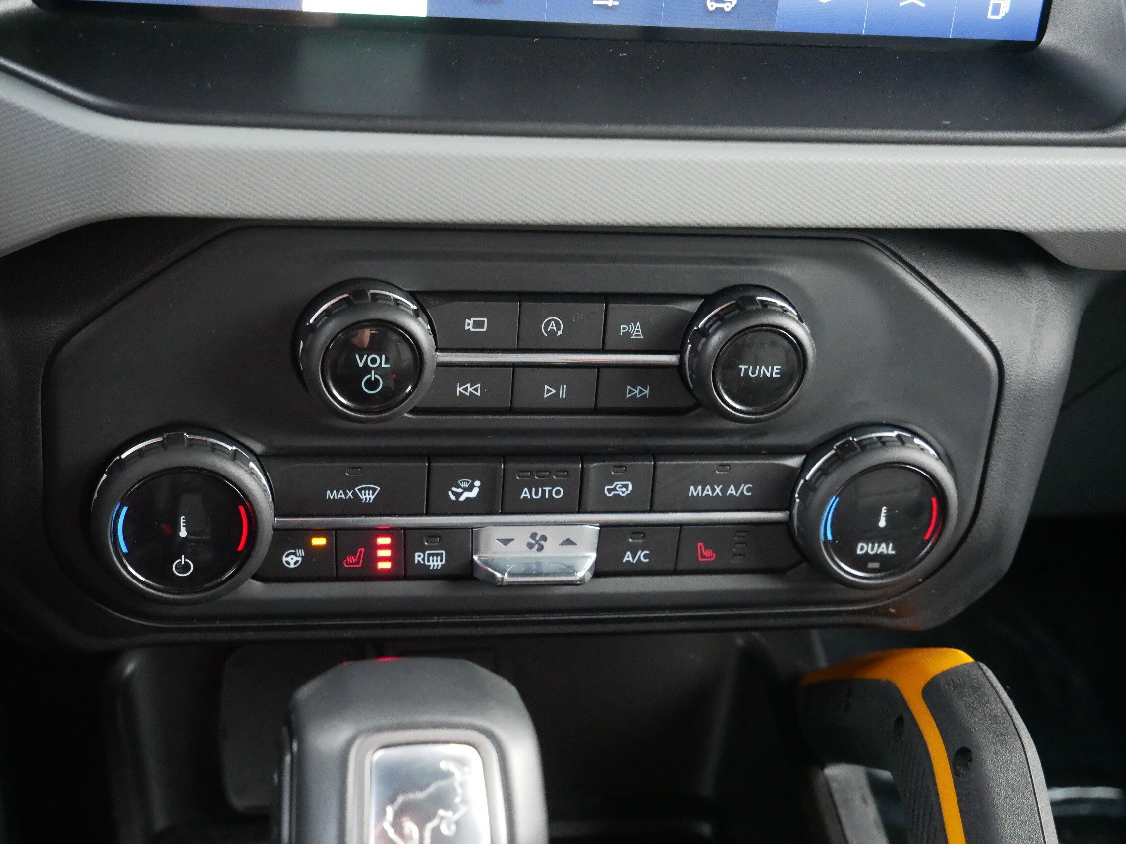 Used 2022 Ford Bronco Badlands image 23