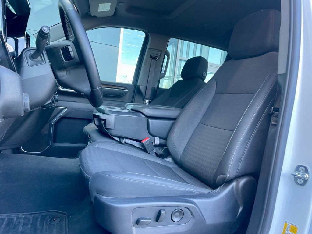 Used 2025 Chevrolet Silverado 2500 LT w/ Safety Package image 11
