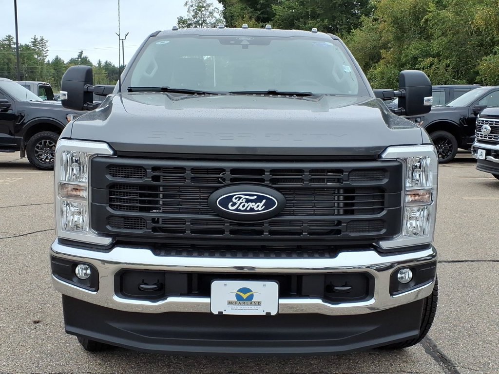New 2027 Ford F250 XL w/ XL Chrome Package AWD/4WD image 3