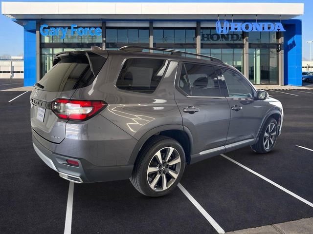 Certified 2024 Honda Pilot Elite image 2
