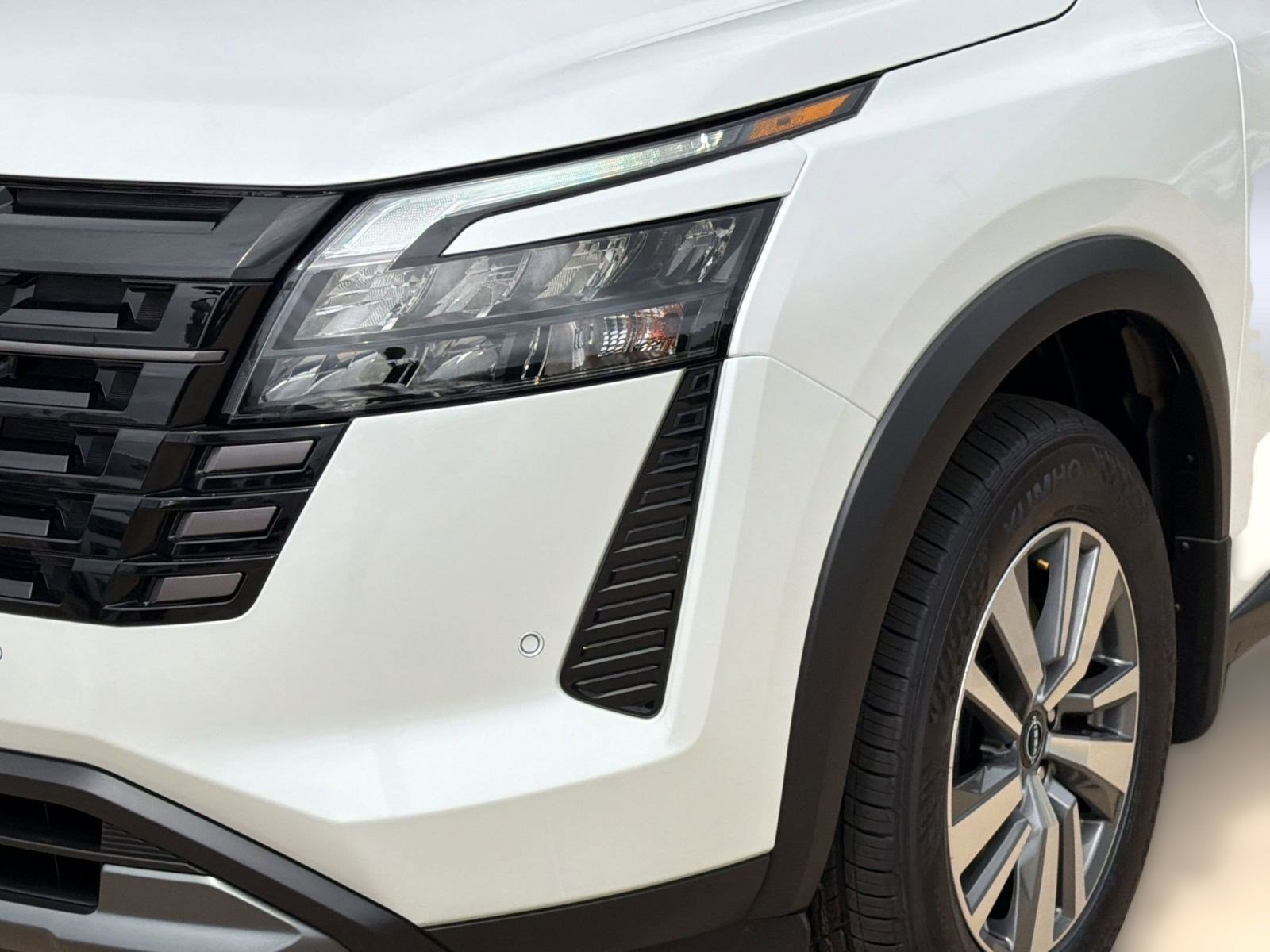 New 2026 Nissan Pathfinder SL image 11