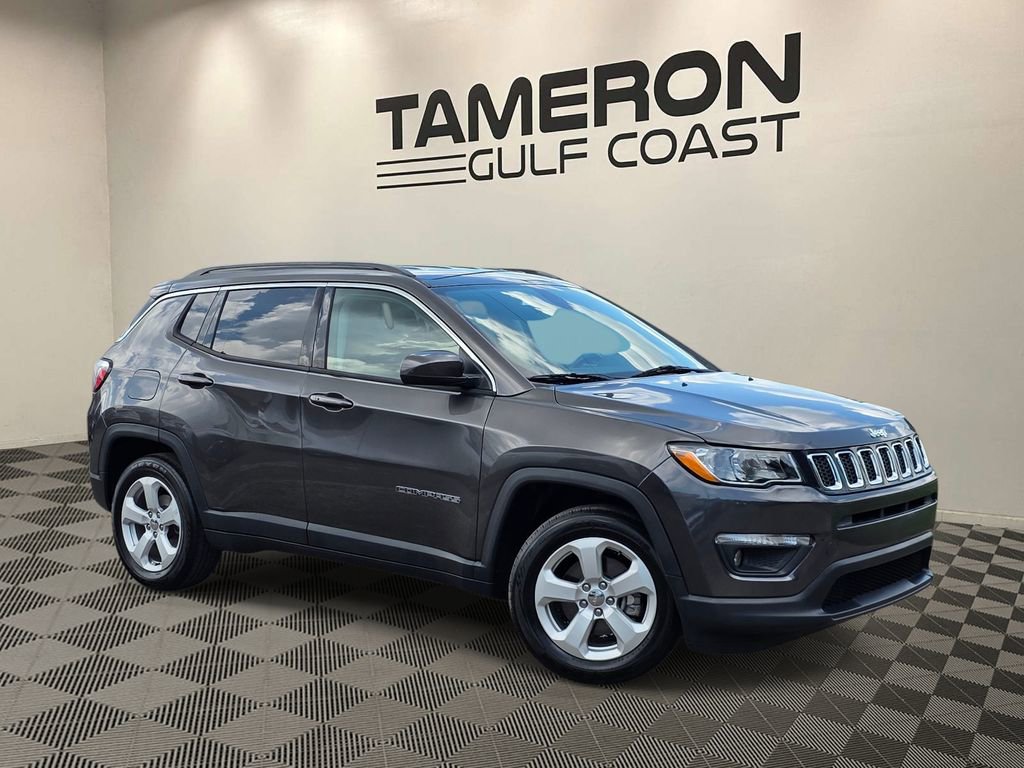 Used 2019 Jeep Compass Latitude FWD image 1