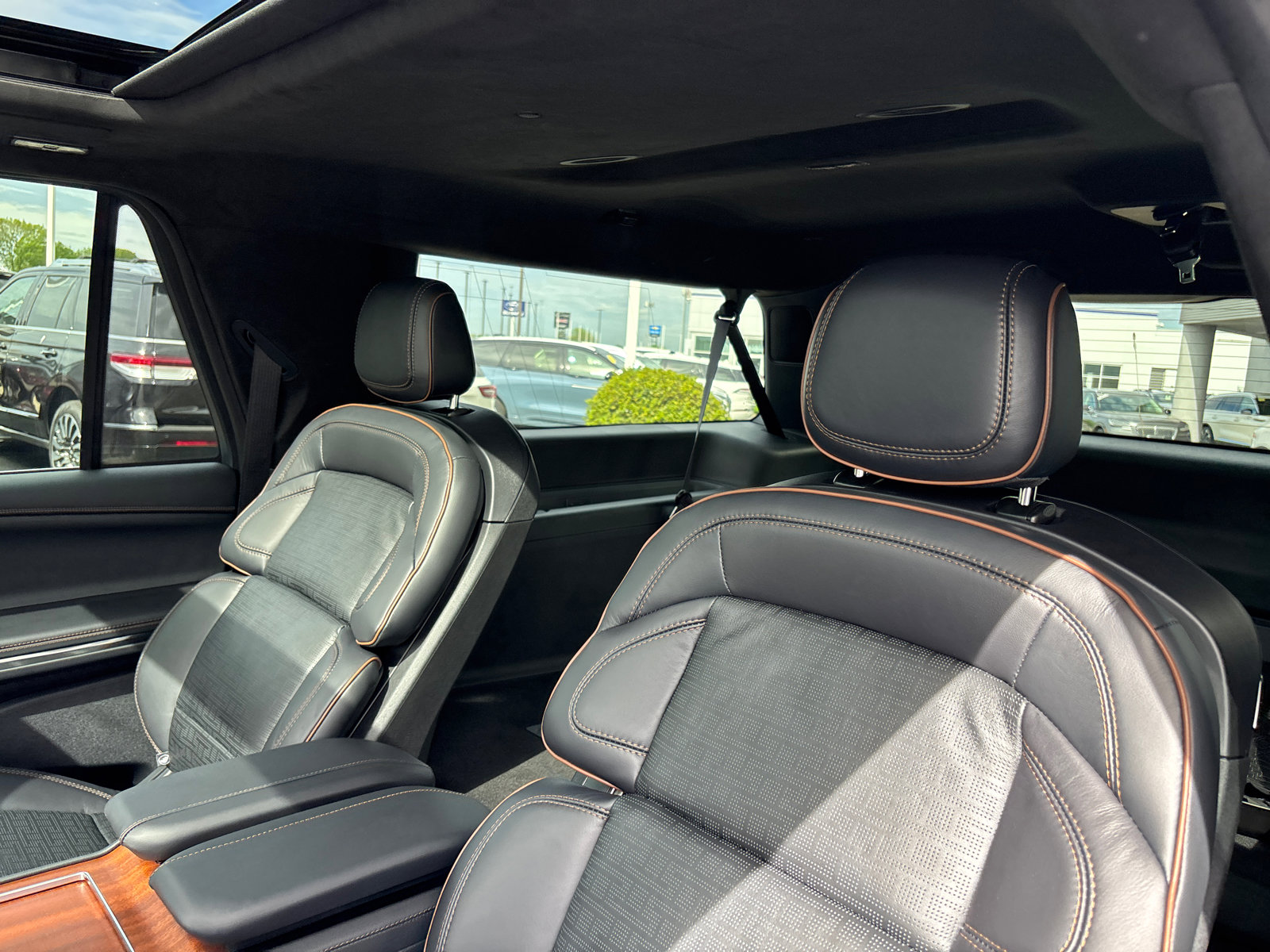 New 2025 Lincoln Navigator L Black Label image 26