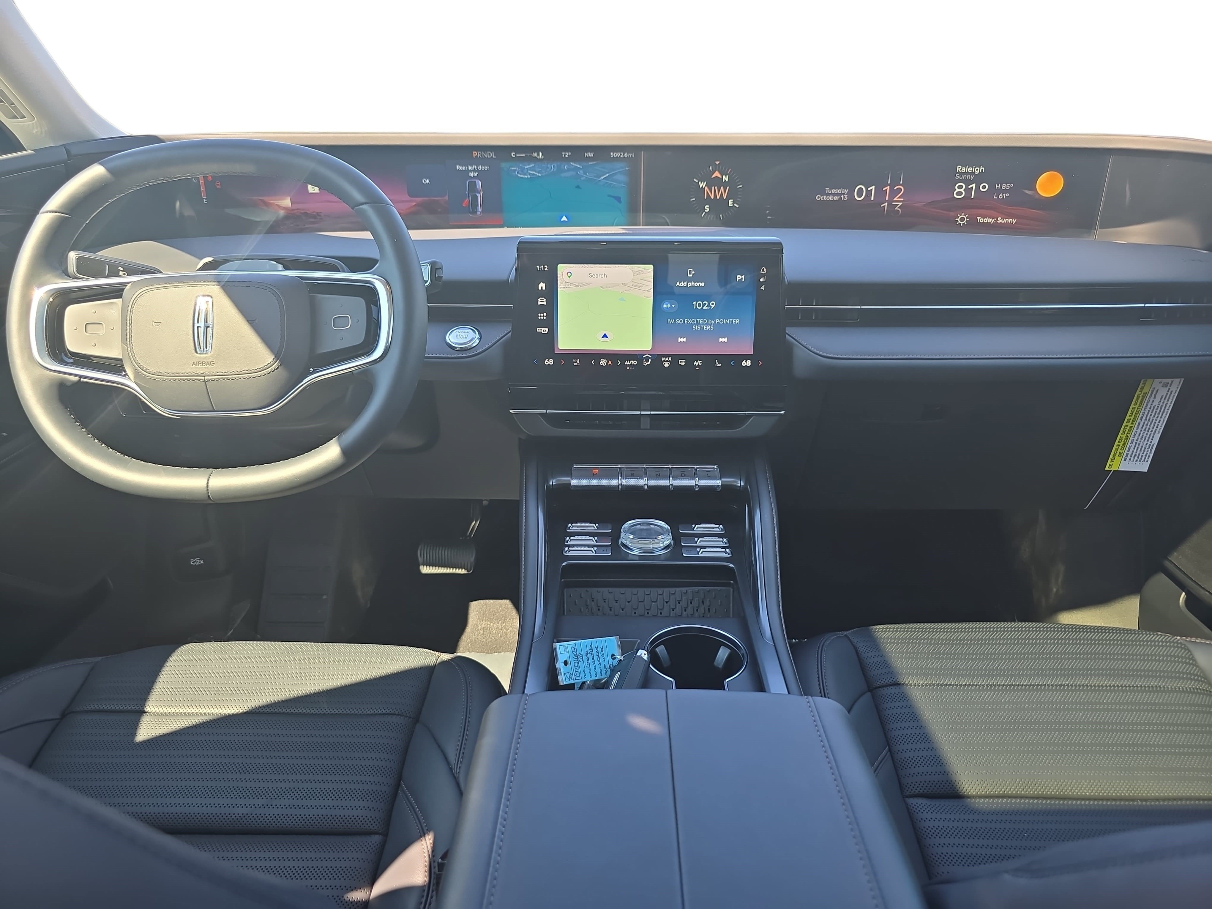 New 2026 Lincoln Nautilus Reserve w/ Jet Appearance Package AWD/4WD image 9