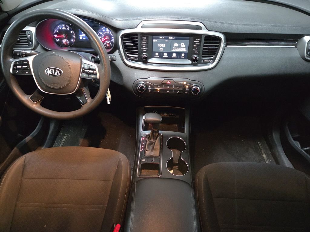 Used 2020 Kia Sorento L image 10