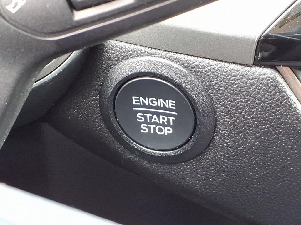 Used 2025 Ford Escape Active FWD image 7