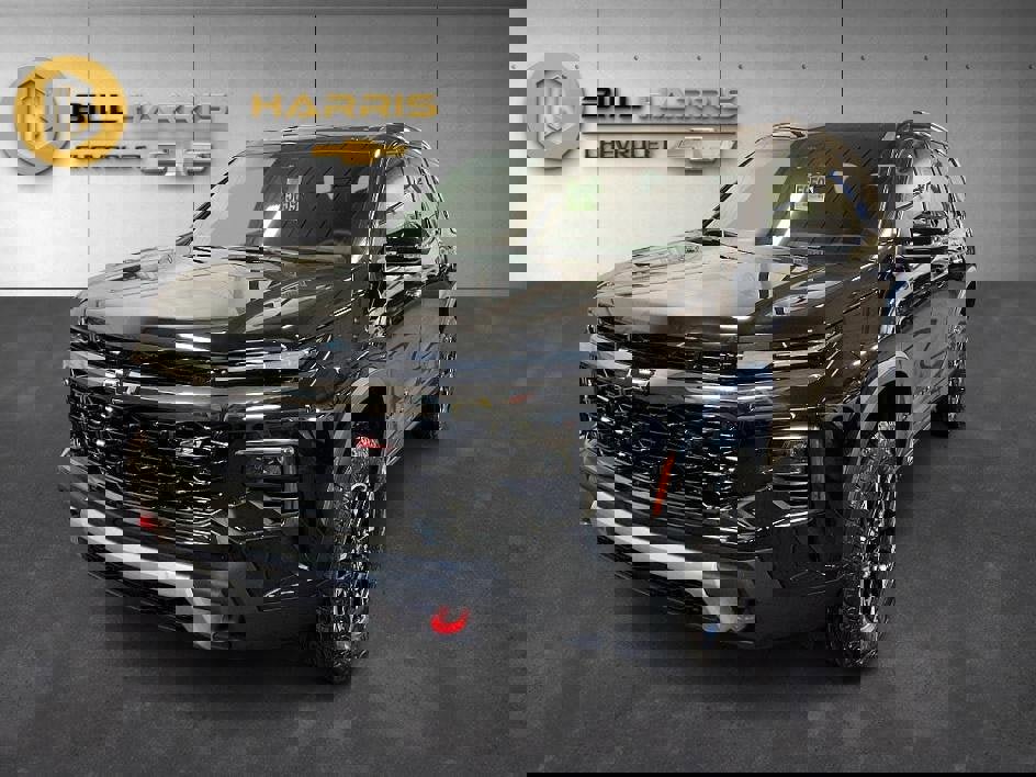 New 2026 Chevrolet Traverse Z71 w/ Driver Confidence Package image 1