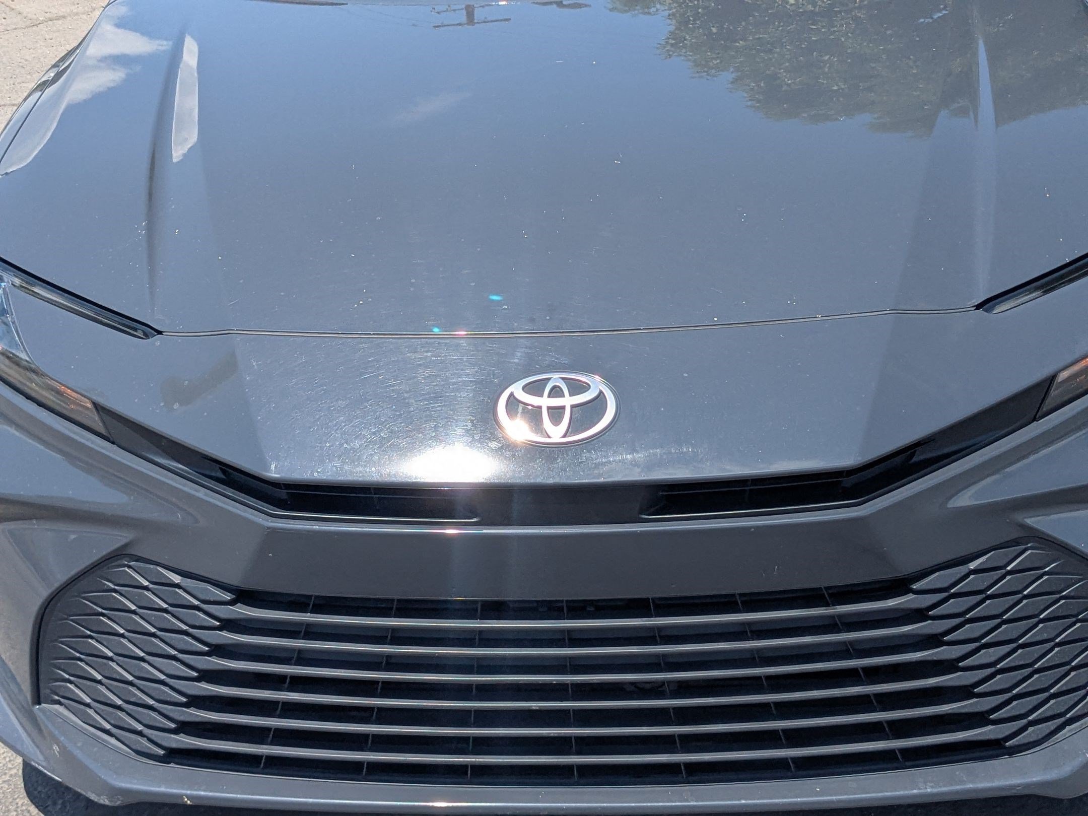Used 2025 Toyota Camry LE FWD image 12