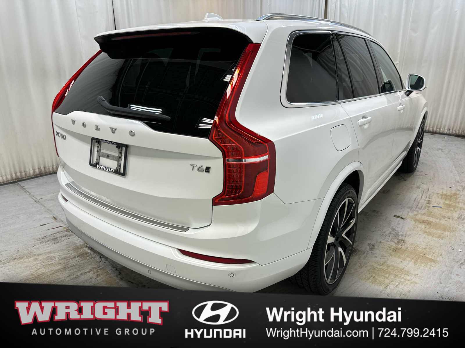Used 2022 Volvo XC90 T6 Momentum w/ Advanced Package image 6