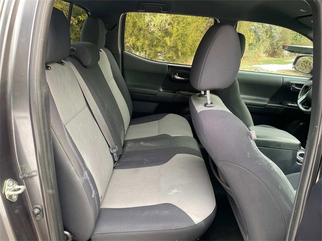 Used 2020 Toyota Tacoma TRD Off-Road w/ Technology Package image 32