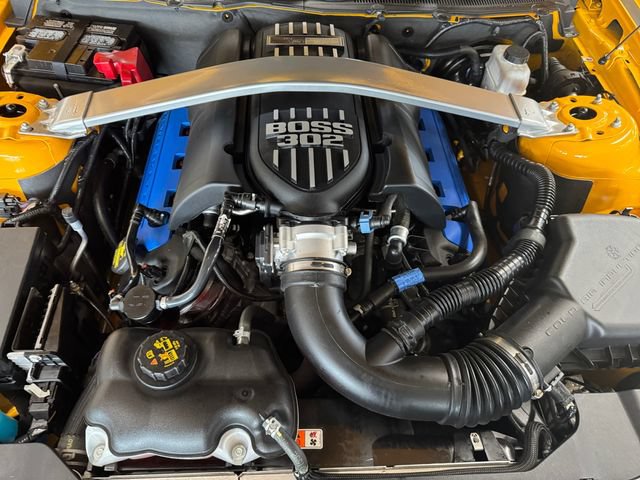 Used 2013 Ford Mustang Boss 302 w/ Boss 302 Accessory Pkg RWD image 19