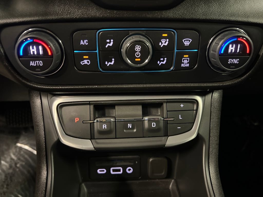 Certified 2024 GMC Terrain SLT image 25