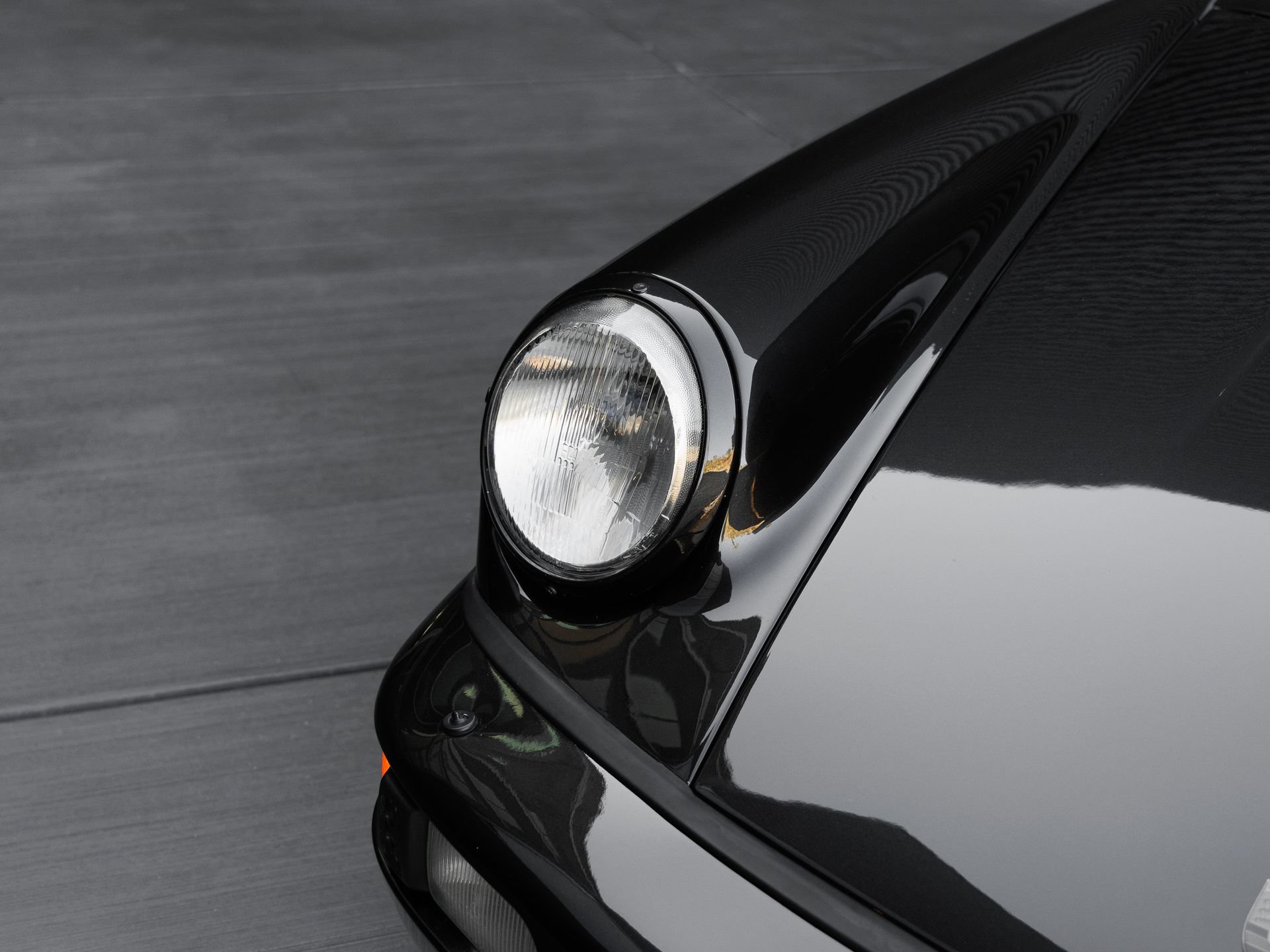Used 1992 Porsche 911 Turbo RWD image 46
