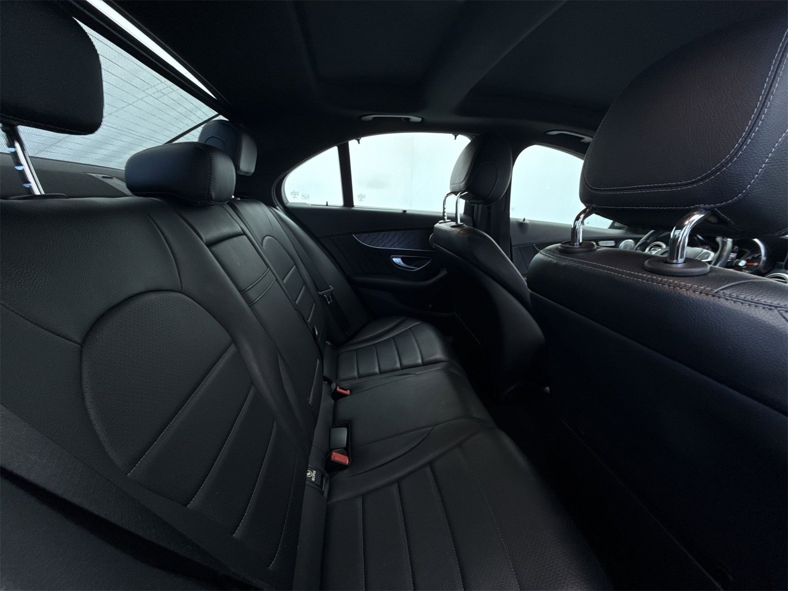 Used 2015 Mercedes-Benz C 400 4MATIC w/ Multimedia Package image 34