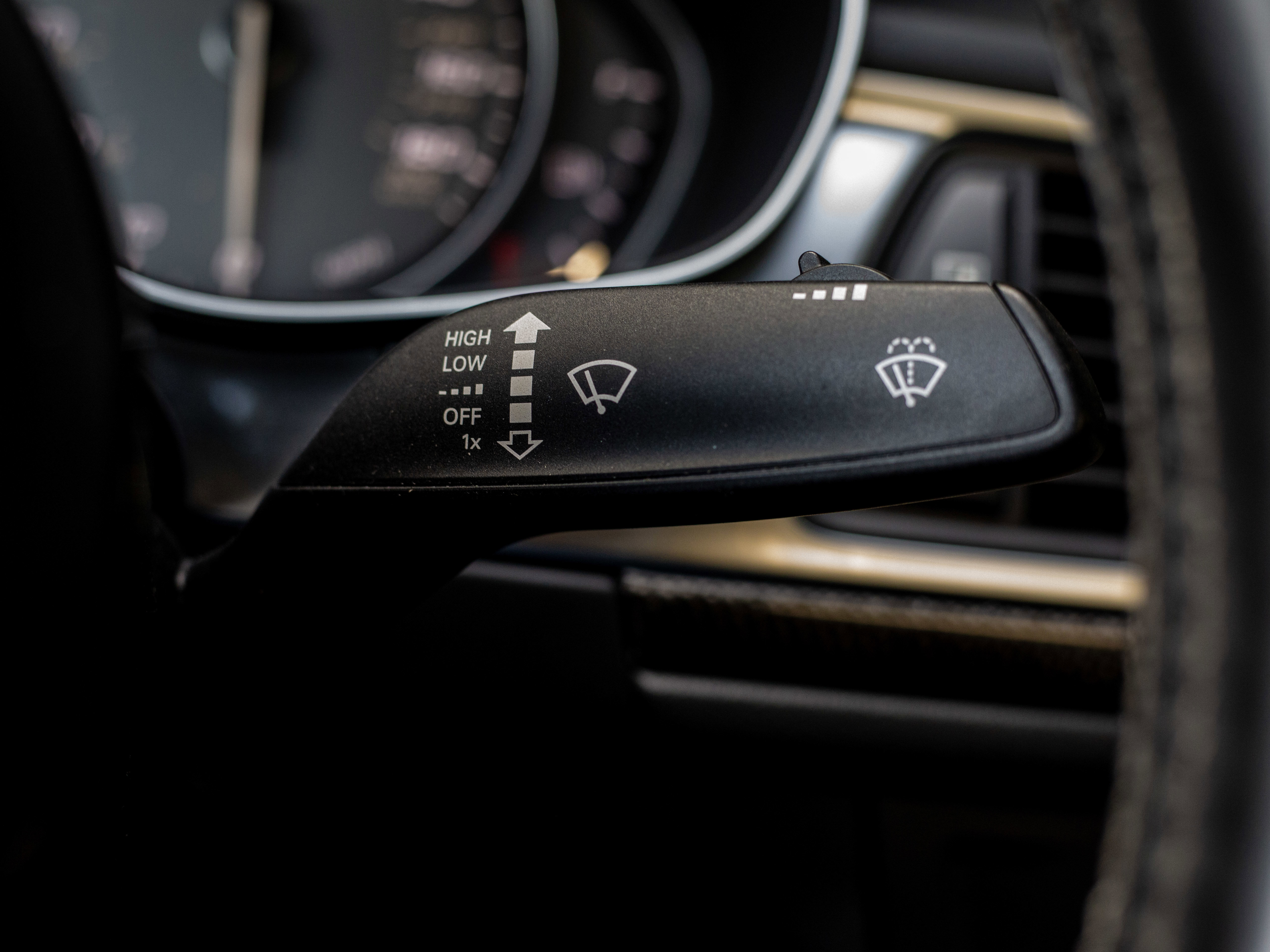 Used 2017 Audi S6 Prestige w/ S6 Sport Package image 60