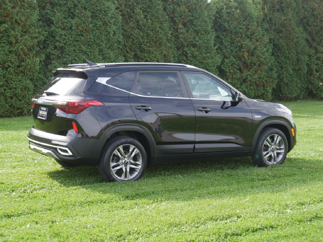 Used 2022 Kia Seltos S AWD/4WD image 11