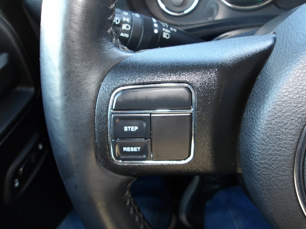 Used 2018 Jeep Wrangler Unlimited Sahara image 15