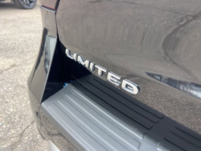 Certified 2023 Ford Expedition Limited image 28