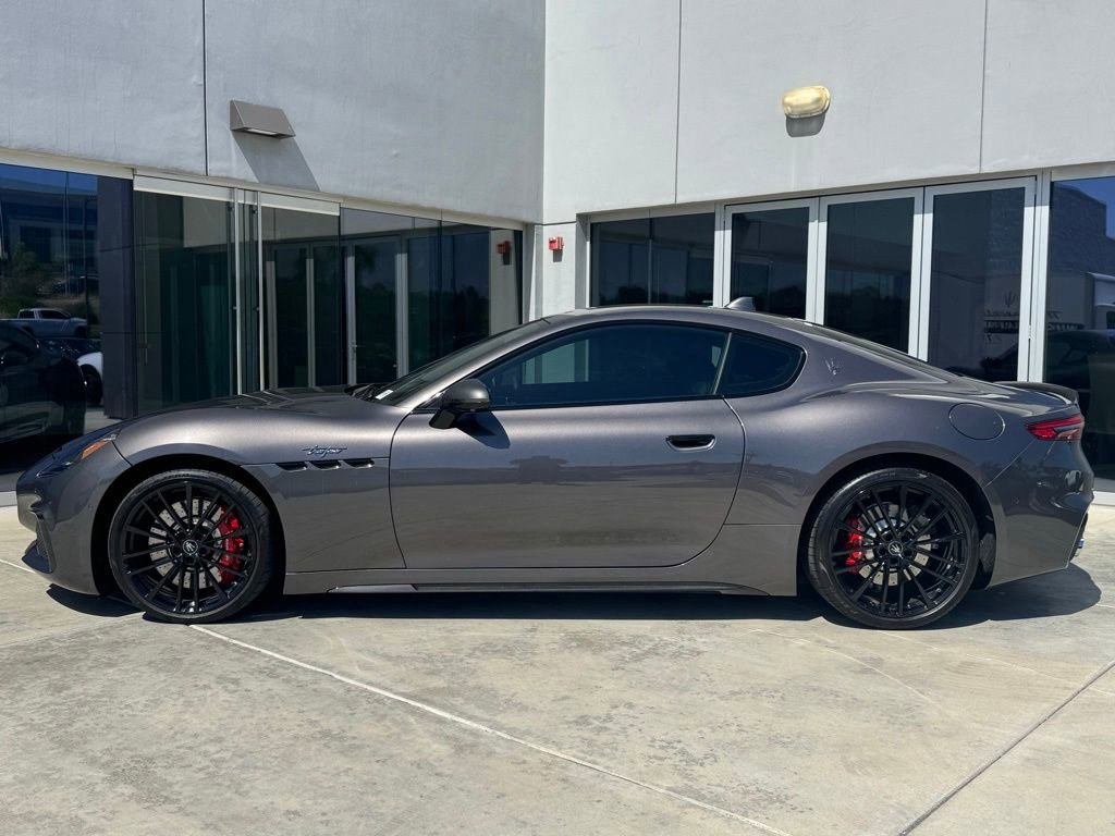 Certified 2024 Maserati GranTurismo Trofeo AWD/4WD image 5