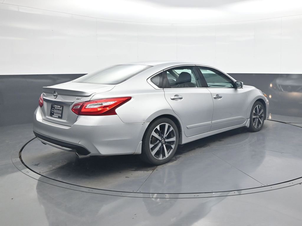 Used 2016 Nissan Altima 2.5 SR image 7