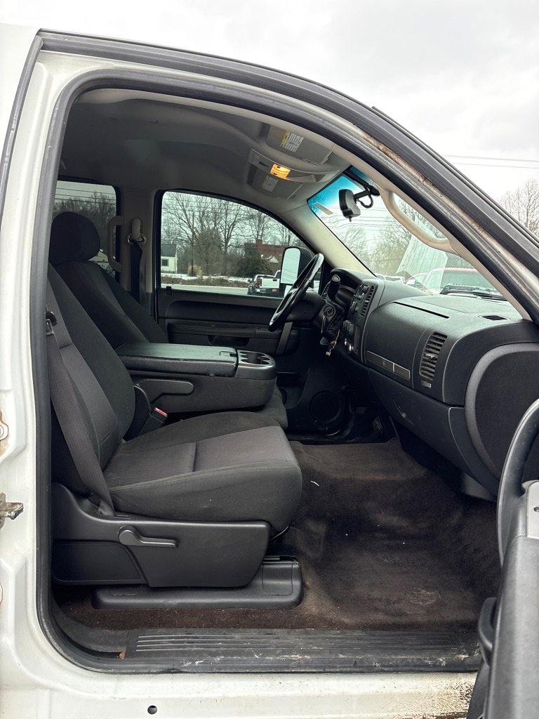 Used 2014 Chevrolet Silverado 2500 LT w/ Suspension Package, Off-Road image 11