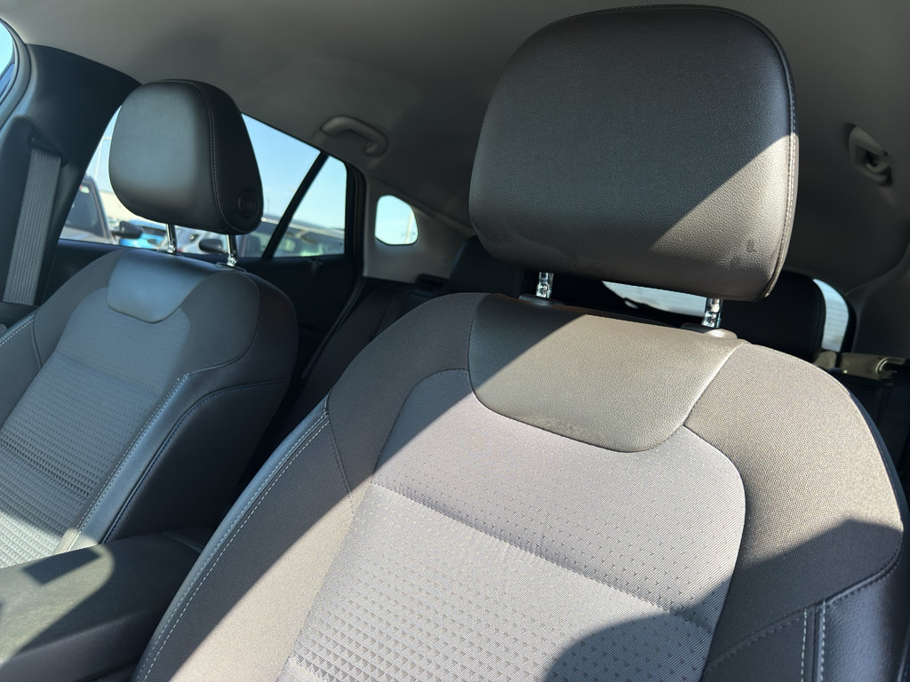 Certified 2024 Chevrolet Trax LT w/ Driver Confidence Package FWD image 27