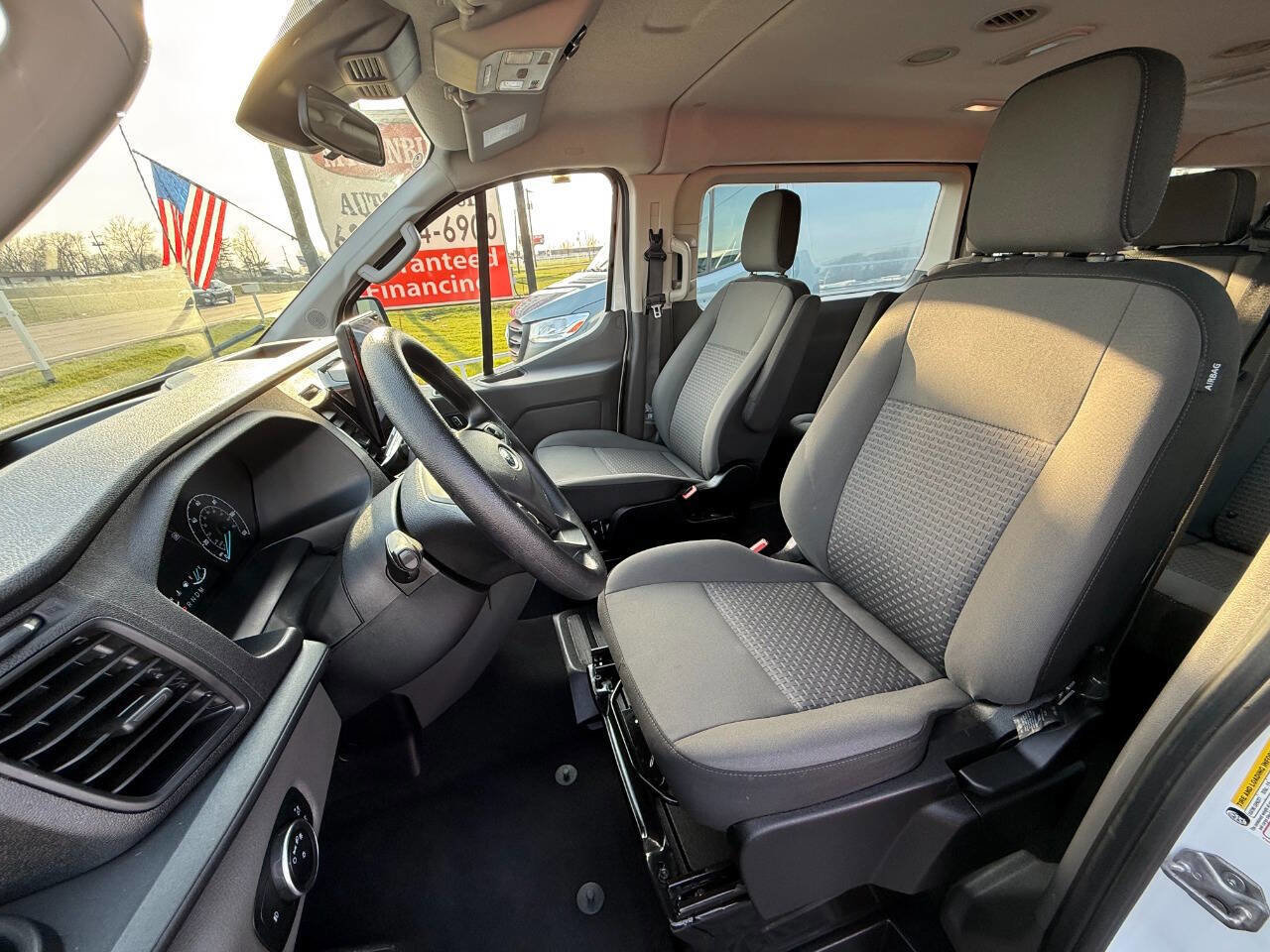 Used 2024 Ford Transit 350 XLT image 8
