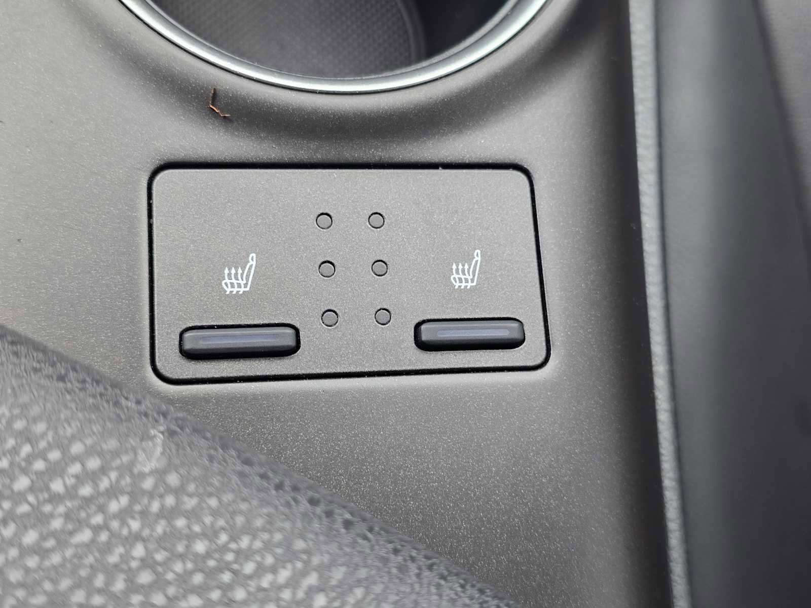 Used 2024 Toyota Camry XLE image 32