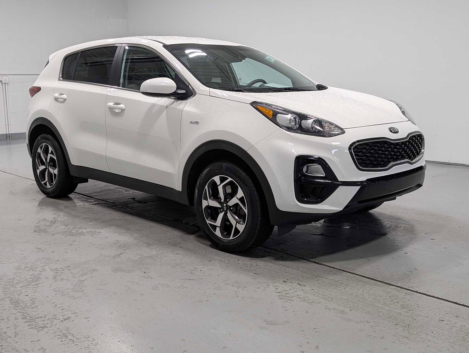 Used 2020 Kia Sportage LX AWD/4WD image 6