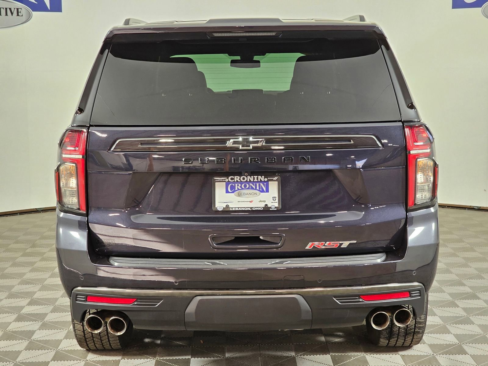 Used 2022 Chevrolet Suburban RST w/ Sport Performance Package image 4