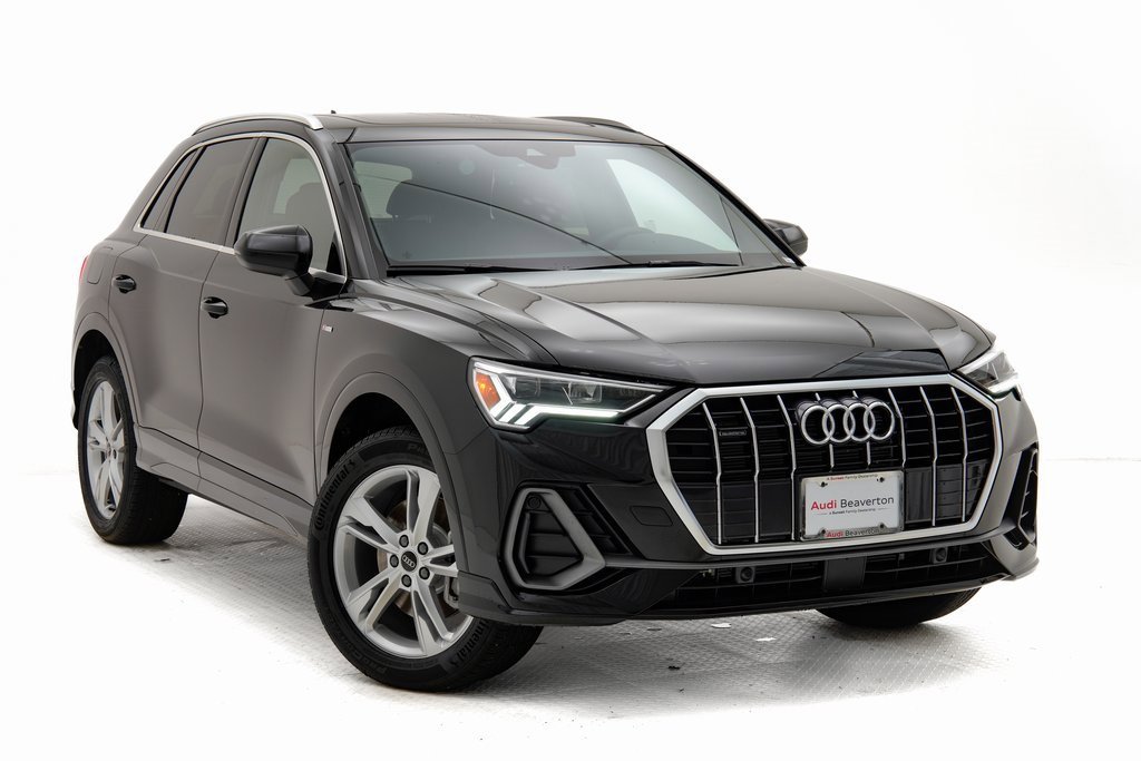 Certified 2024 Audi Q3 2.0T Premium