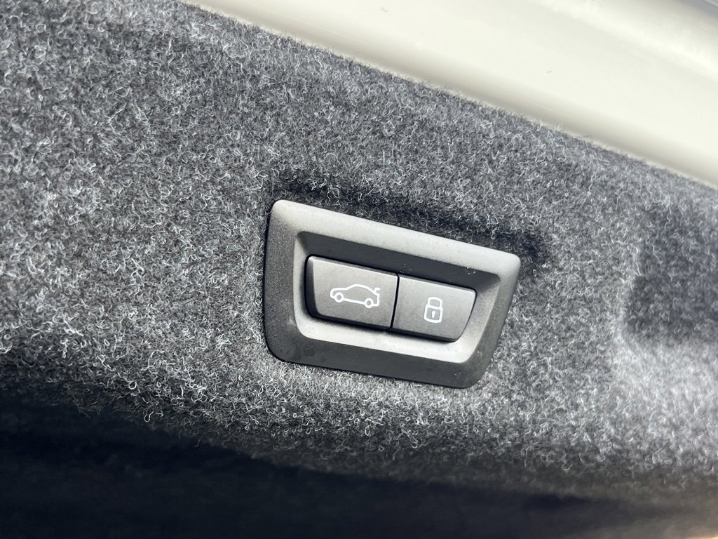 Used 2024 BMW 530i xDrive w/ M Sport Package image 21