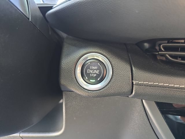 Certified 2021 Buick Envision Preferred FWD image 27