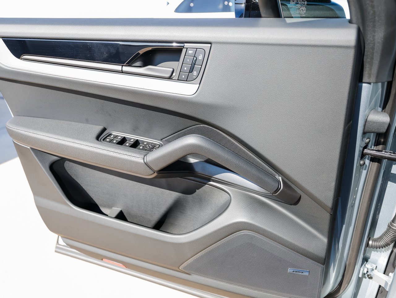 New 2026 Porsche Cayenne E-Hybrid image 23