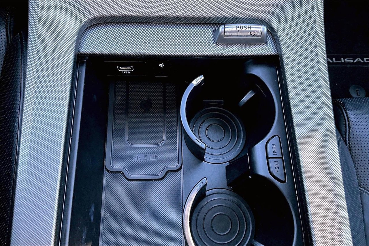 Used 2020 Hyundai Palisade Limited image 30