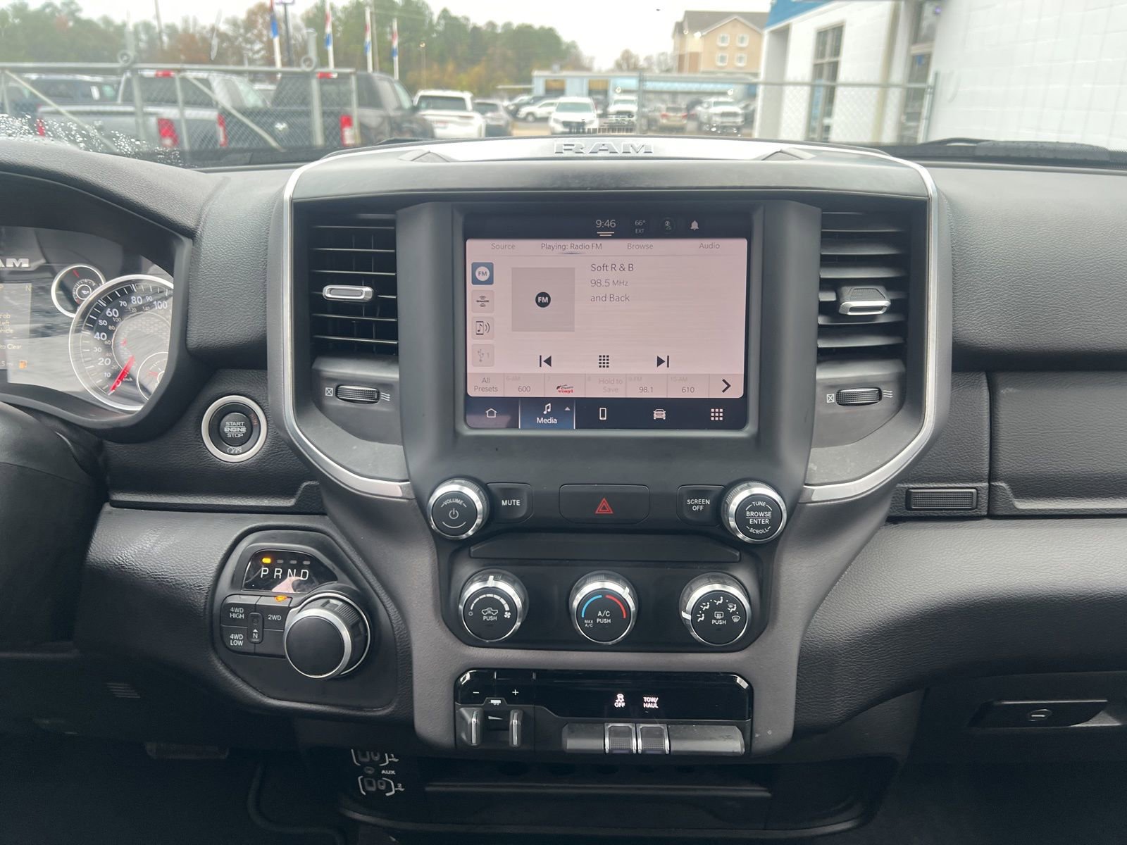 Used 2024 RAM 2500 Big Horn w/ Bed Utility Group image 10