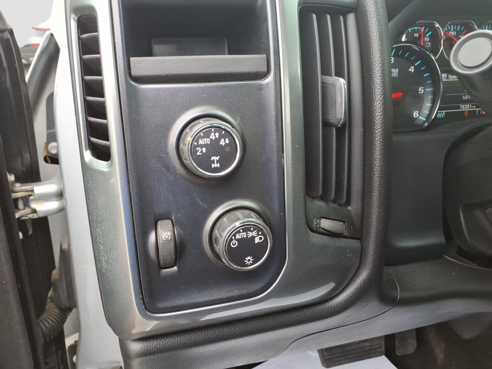 Used 2015 Chevrolet Silverado 1500 LT image 17