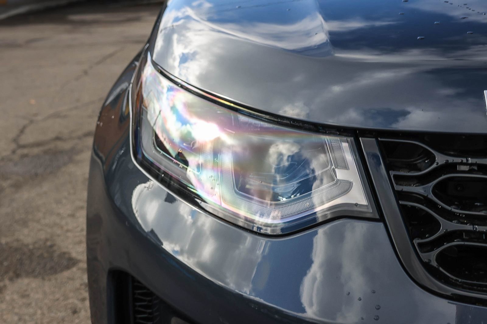 Used 2025 Land Rover Discovery Sport S image 14